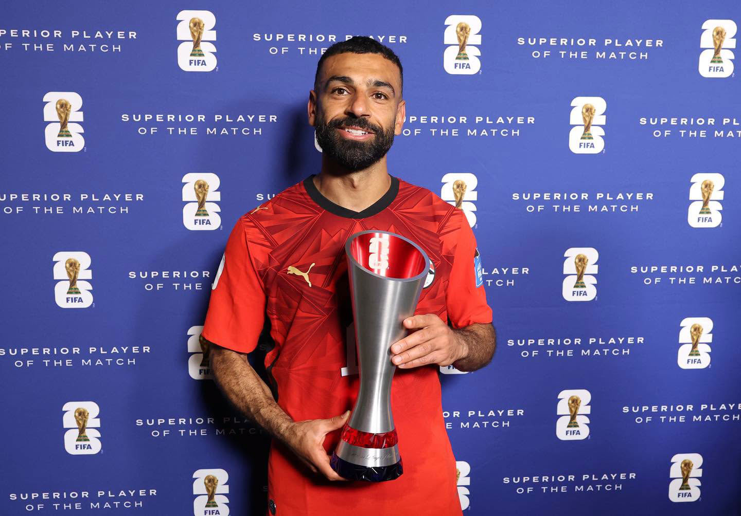 FIFA remove publicidade de álcool na entrega de prémio de melhor jogador para respeitar atletas muçulmanos
