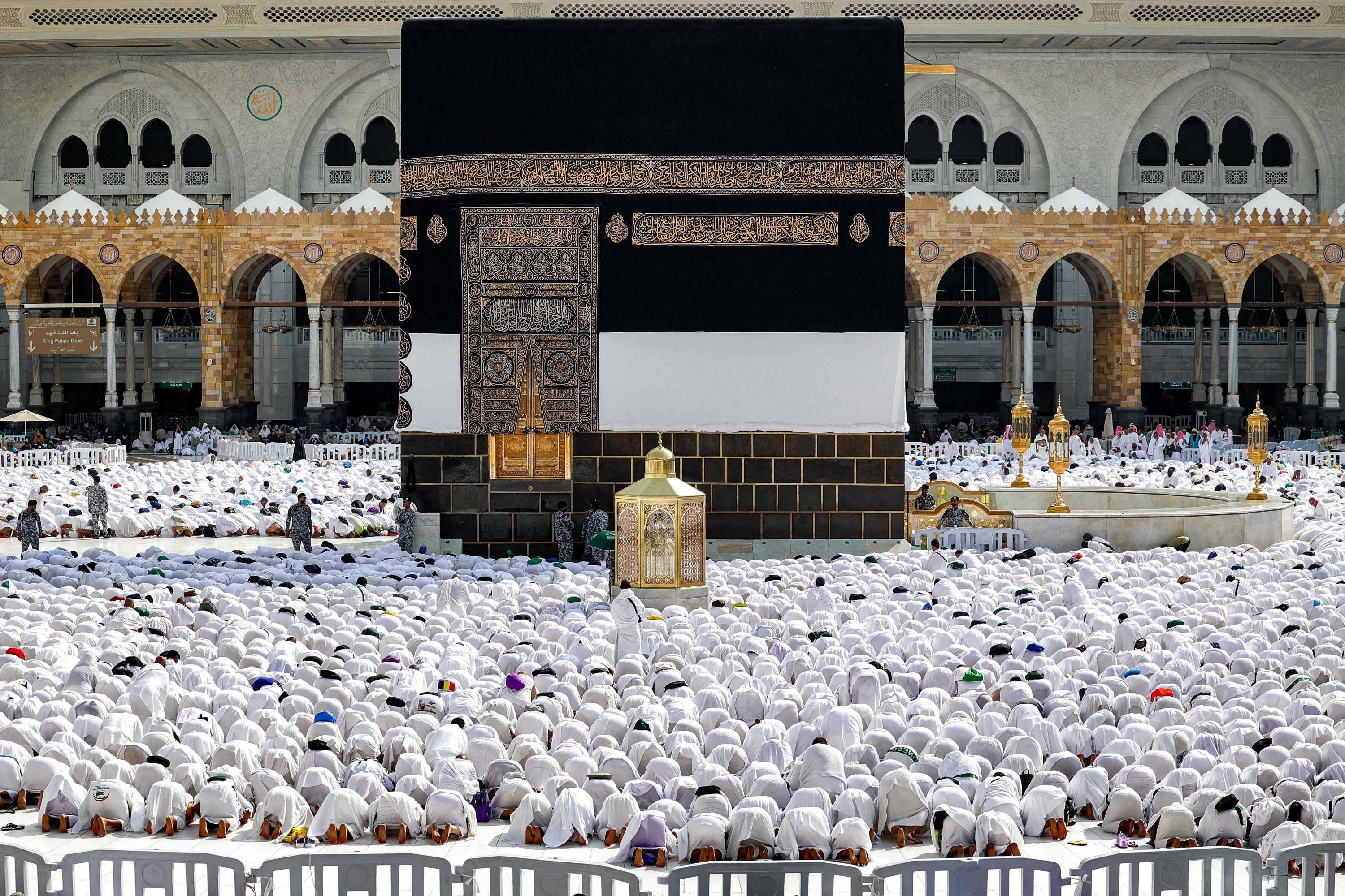 Custos do Hajj sofrerão aumento em 2027 devido à subida de impostos e ao preço do combustível de aviação
