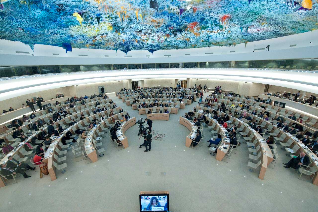 Nova resolução da ONU orienta governos a corrigirem actos de discriminação religiosa praticados por agentes do Estado